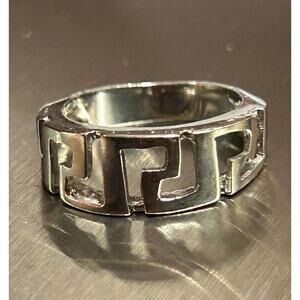 14k solid white gold Greek key geometric design band ring size 4.5, weight 3.39g